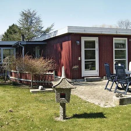 Two-bedroom Holiday With A Fireplace 04 Semesterbostad *